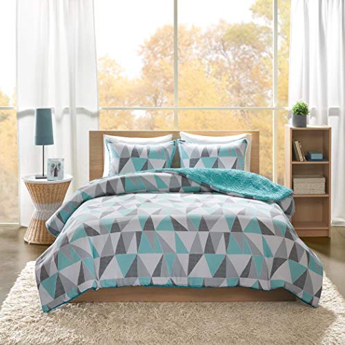 3 Piece Aqua Grey Geometric Comforter Full Queen Set, Light Blue Color Triangle Pattern, Shapes Crystal Intelligent Design, Reversible Aqua Chevron Quilted Faux Fur Adult Bedding Bedroom, Polyester