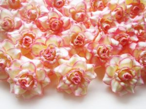(100) Silk Cream Pink Edge Roses Flower Head - 1.75 - Artificial Flowers Heads Fabric Floral Supplies Wholesale Lot for Wedding Flowers Accessories Make Bridal Hair Clips Headbands Dress